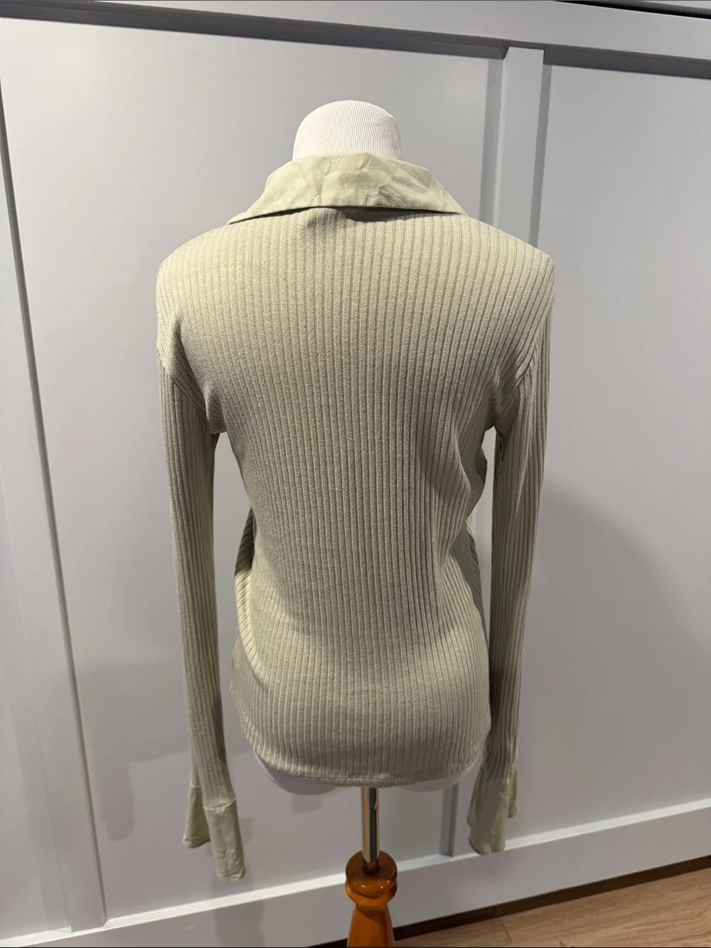 Reformation light green Button-Front Ribbed Top - Picture 3 of 8